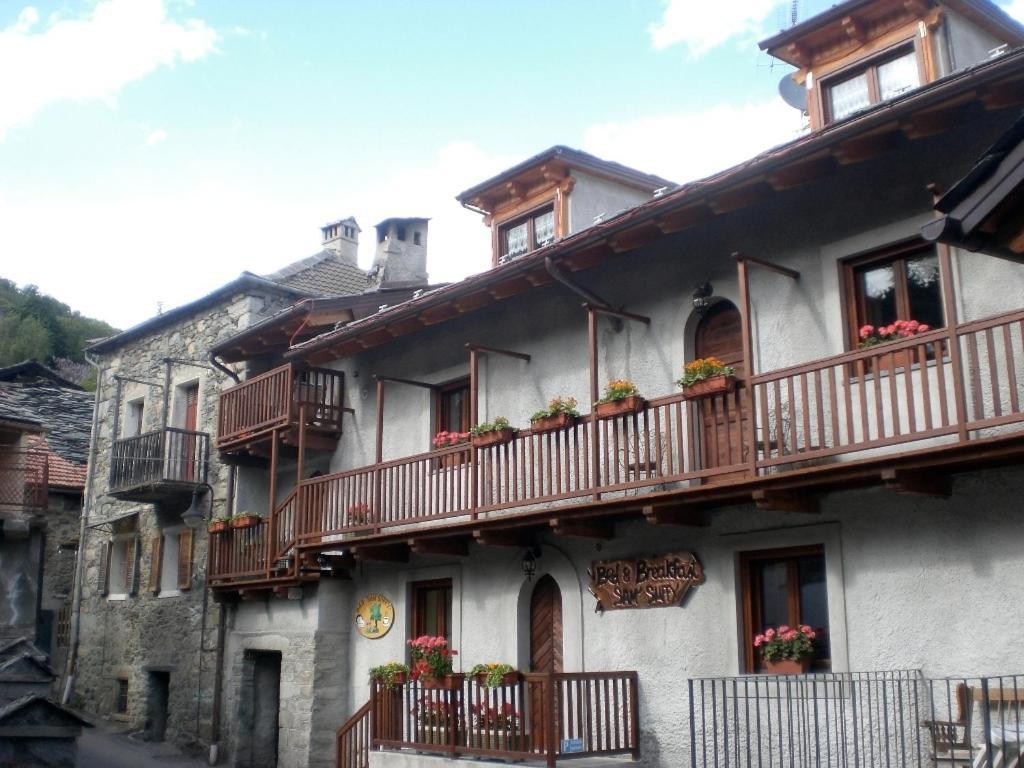 Maison Sam' Suffy Challand Saint Victor Luaran gambar