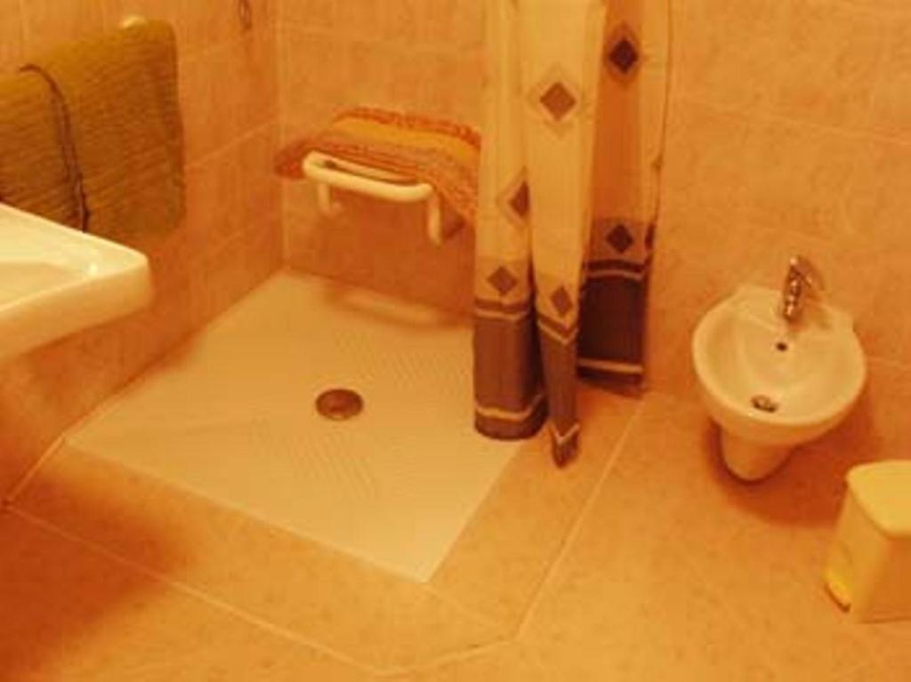 Maison Sam' Suffy Challand Saint Victor Bilik gambar